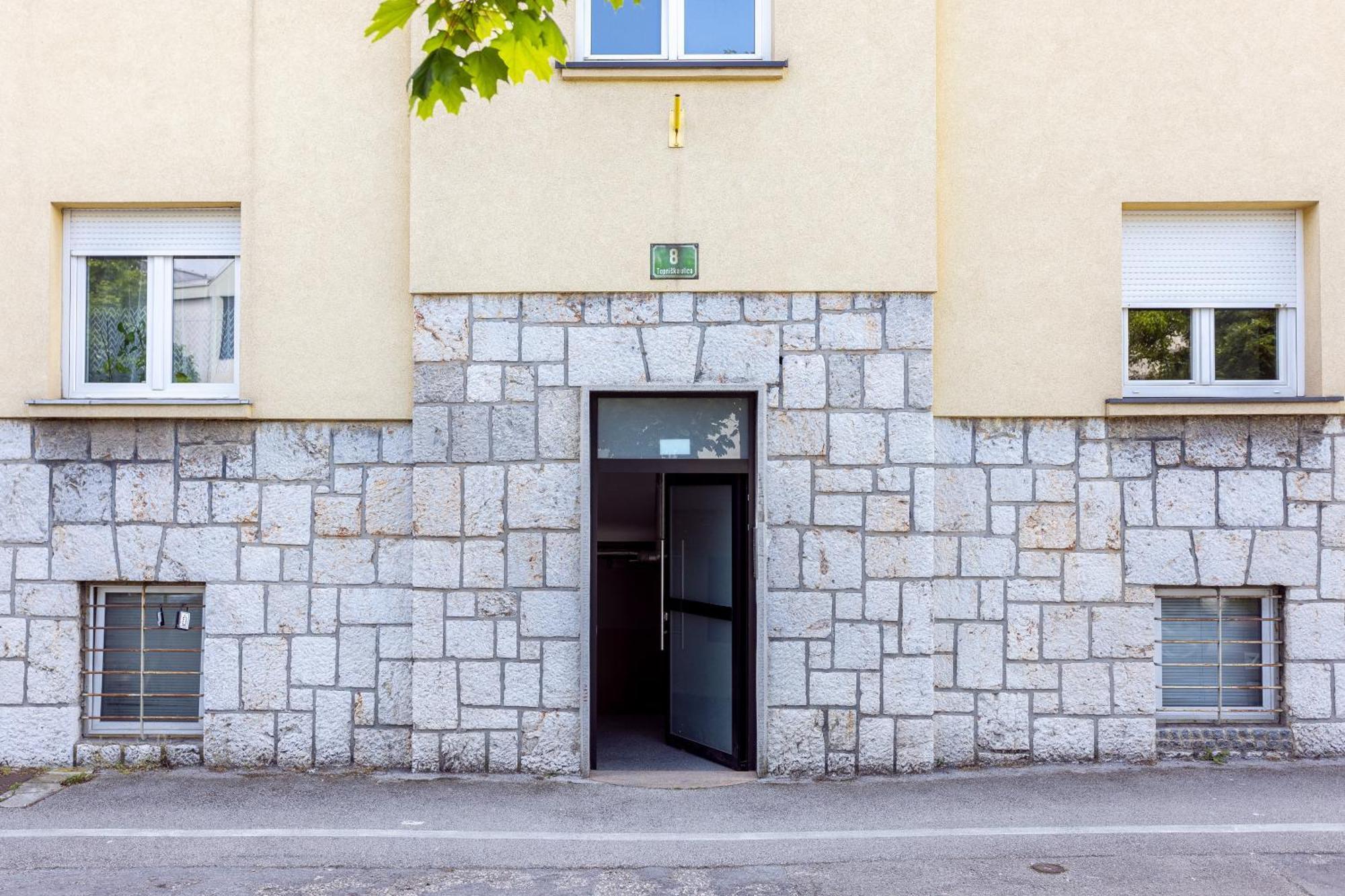 Large Two Bedroom Family App - Free Parking Laibach Exterior foto