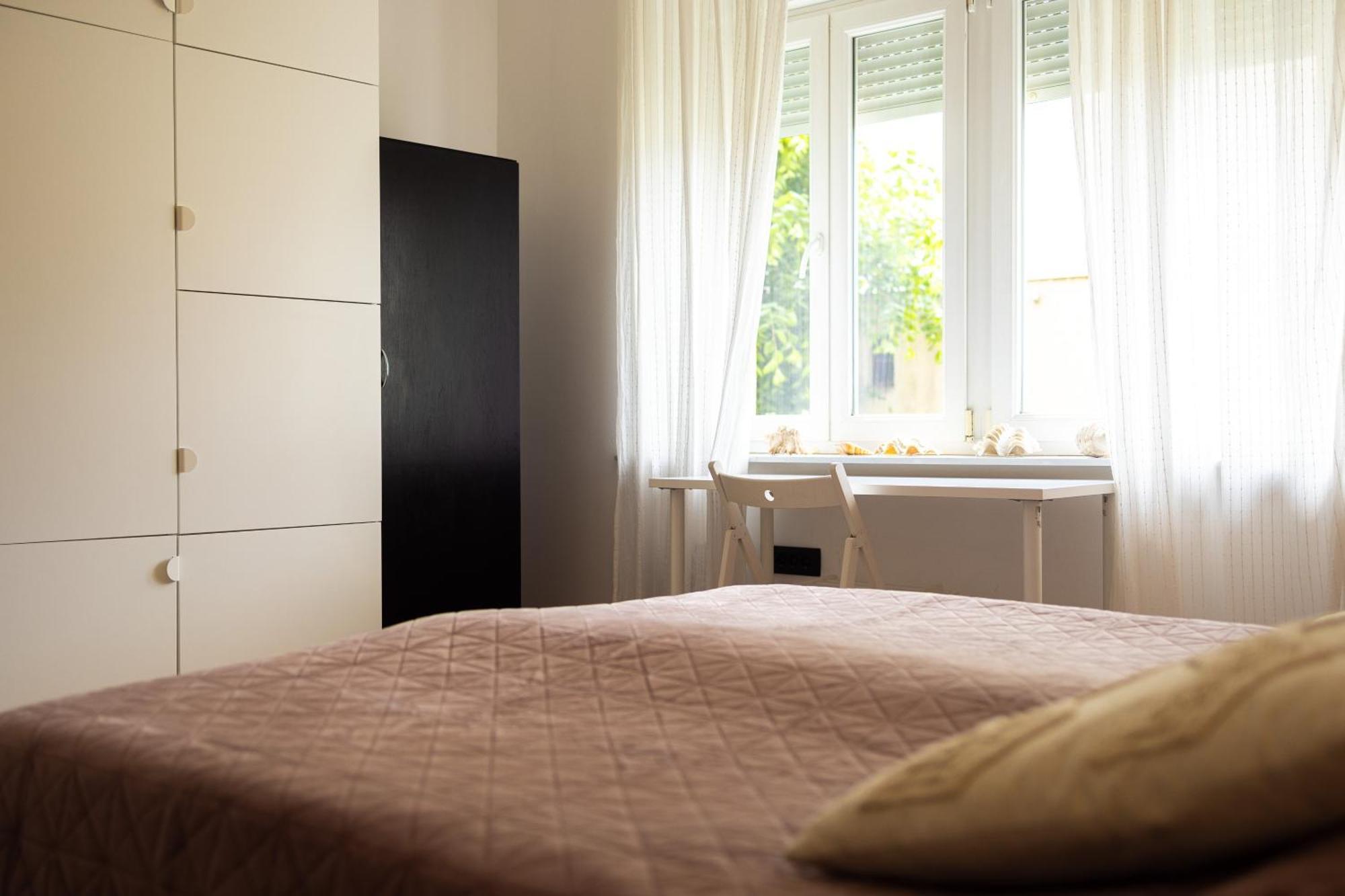 Large Two Bedroom Family App - Free Parking Laibach Exterior foto